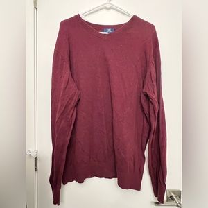 XXL Old Navy V neck sweater. Wine/burgundy. Used